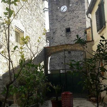 Studio Du Clocher Rigarda Buitenkant foto